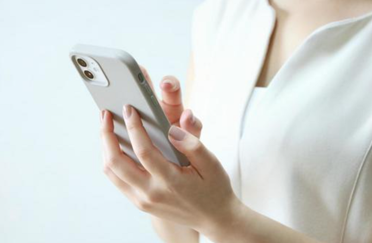 結婚式のエンドロールムービーの相場はどれくらい 種類別の相場や節約方法 むびるプラス